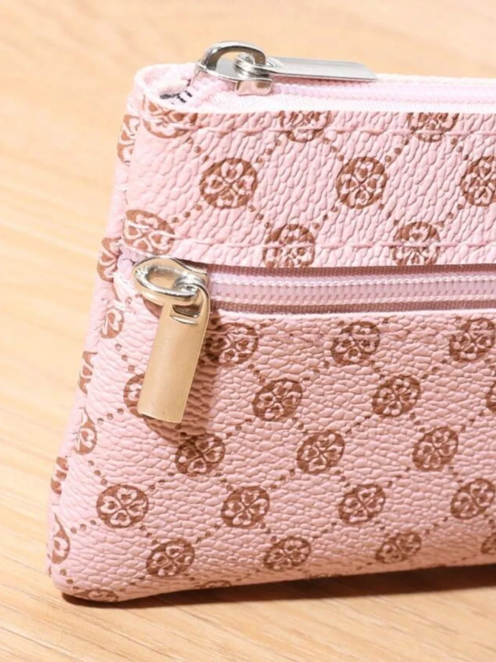 Pretty in Pink Zipper Pouch and Pink Crystal Earrings Duo! 🌸 - Picture 11 of 12